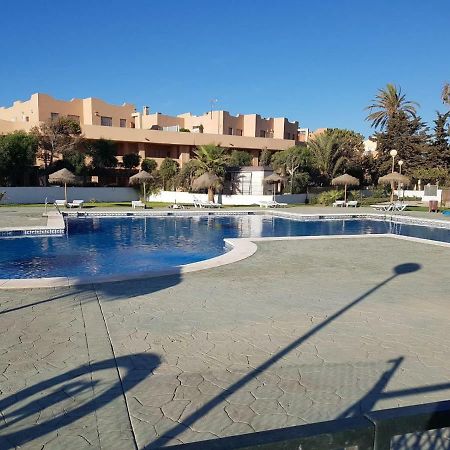 Casa Baja Extraordinaria En Urbanizacion Naturista! Las Bombardas المظهر الخارجي الصورة