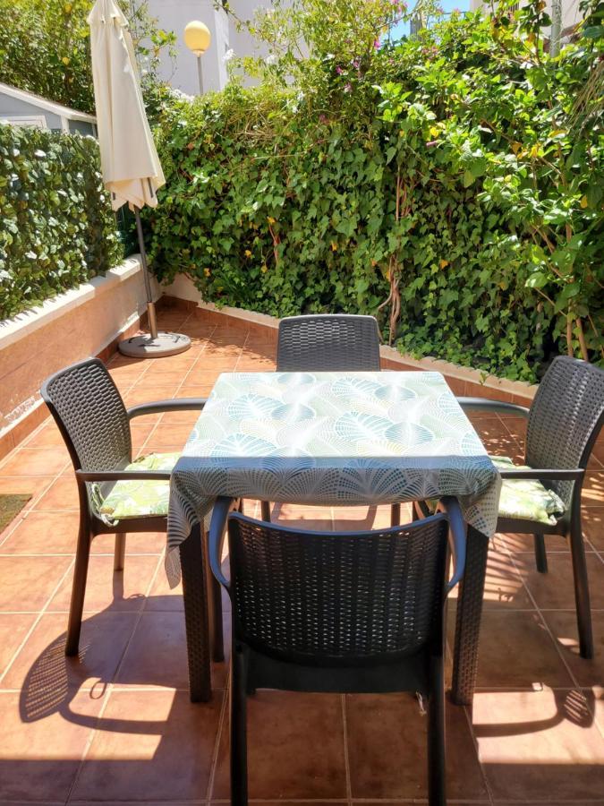 Casa Baja Extraordinaria En Urbanizacion Naturista! Las Bombardas المظهر الخارجي الصورة