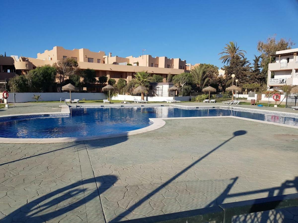Casa Baja Extraordinaria En Urbanizacion Naturista! Las Bombardas المظهر الخارجي الصورة