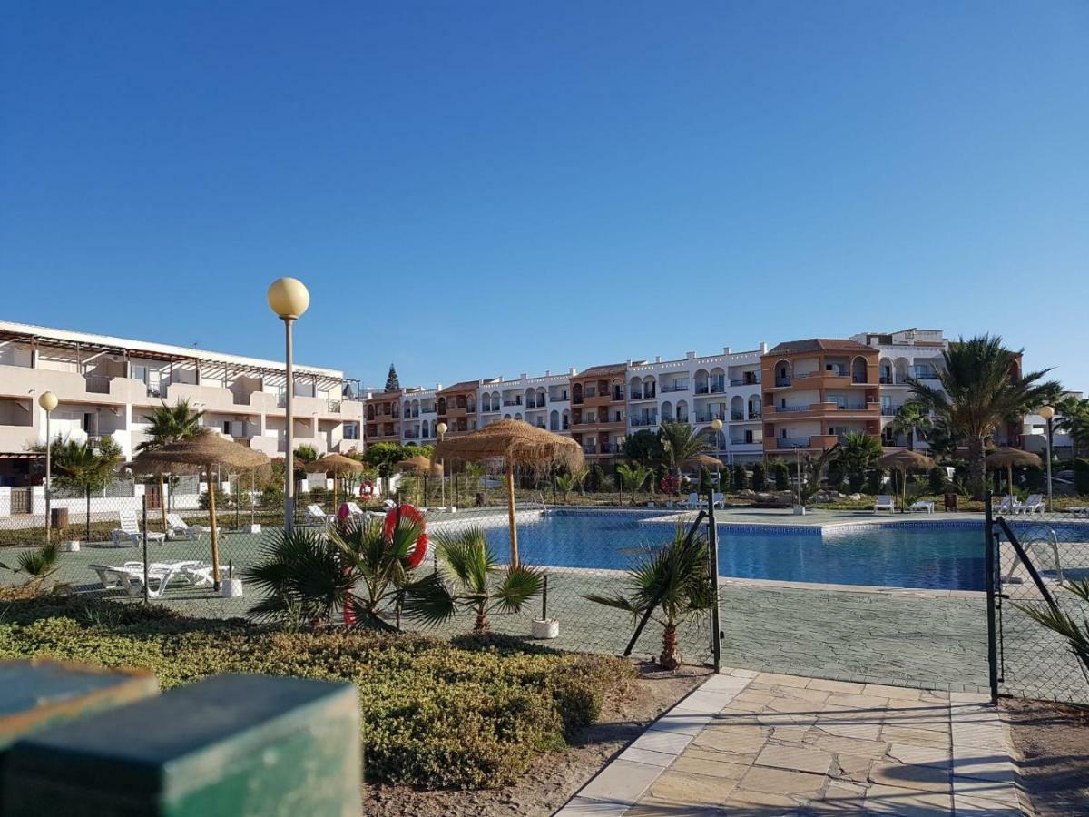 Casa Baja Extraordinaria En Urbanizacion Naturista! Las Bombardas المظهر الخارجي الصورة